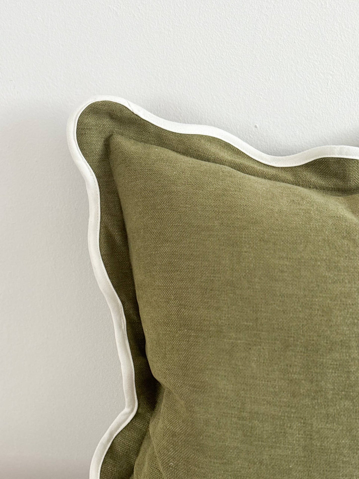 Chloe Olive Scalloped 45x45 - Linen Blend