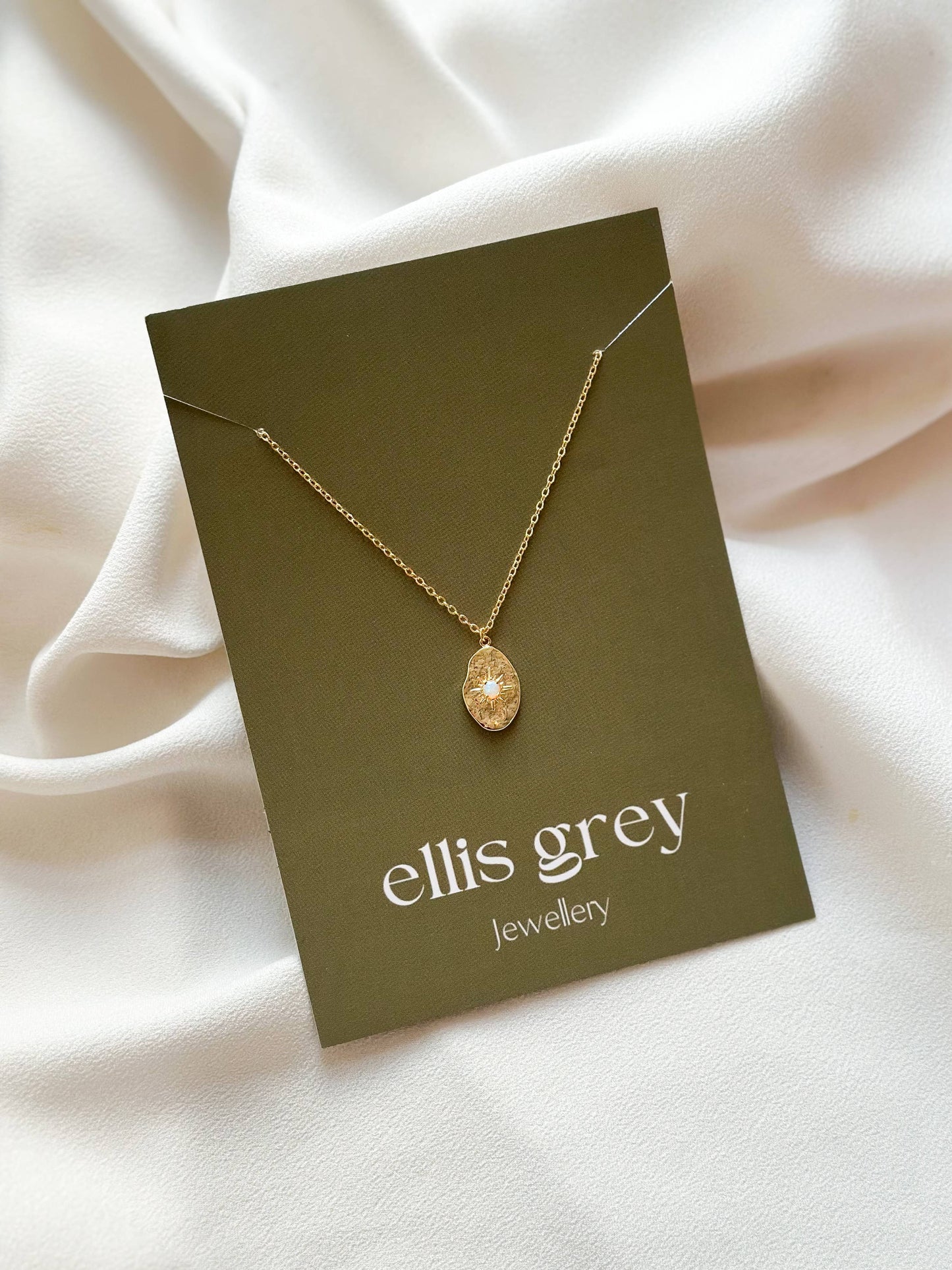 Belle - 18k Gold Opal Hammered Pendant Necklace - EG3