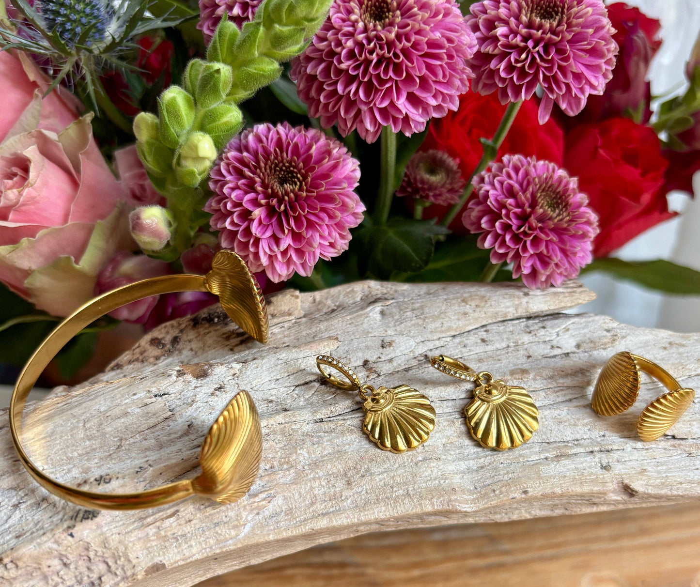 18ct Gold Plated Cubic Zirconia Shell Huggie Earrings OR11