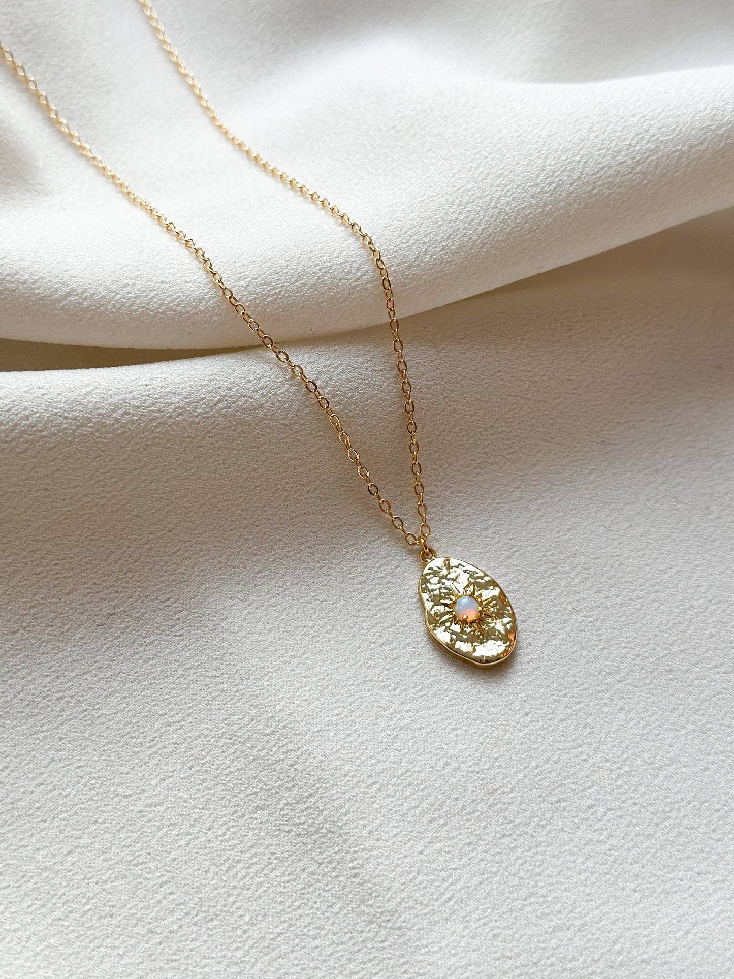 Belle - 18k Gold Opal Hammered Pendant Necklace - EG3