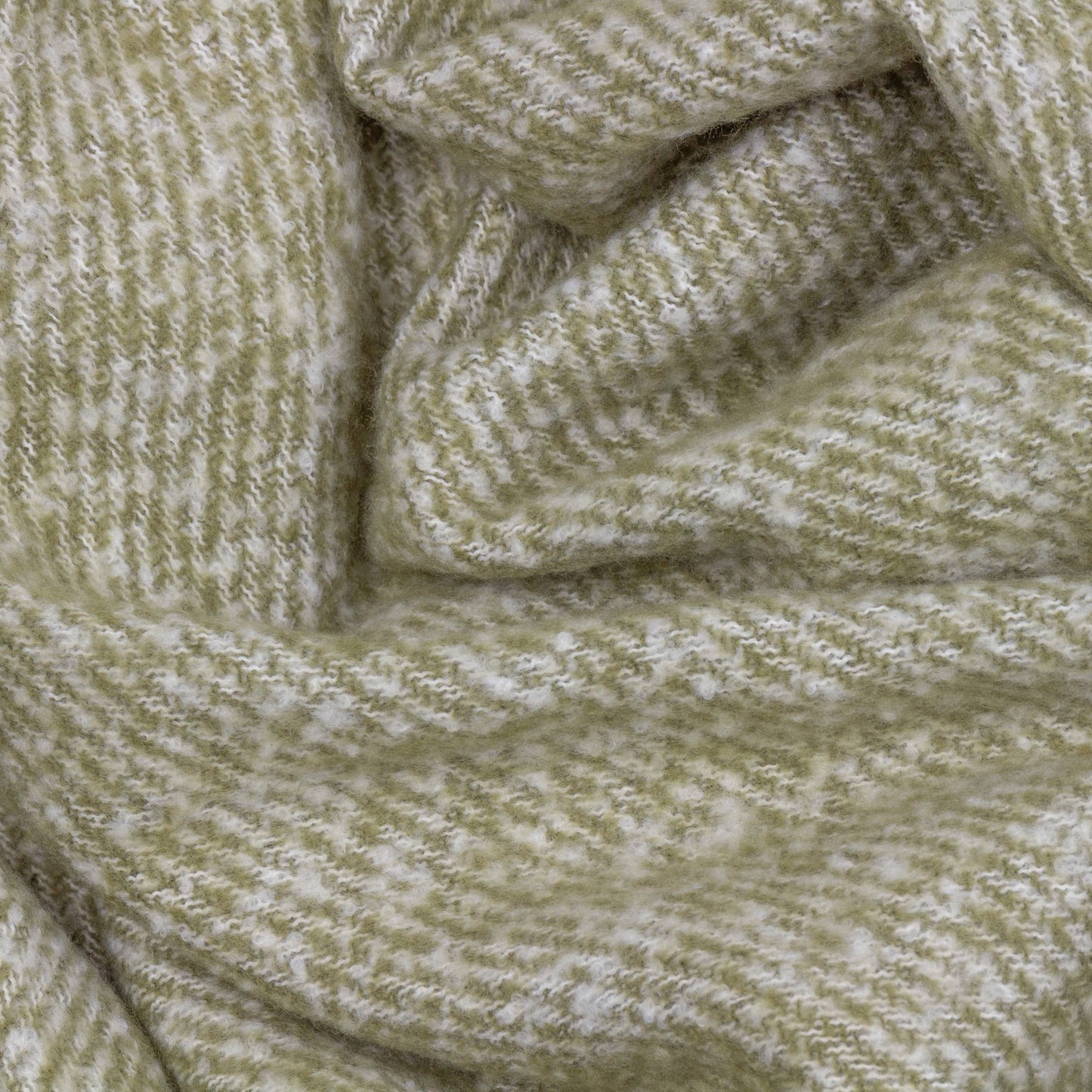 Isla Woven Tasselled Green Throw 130 x 180cm