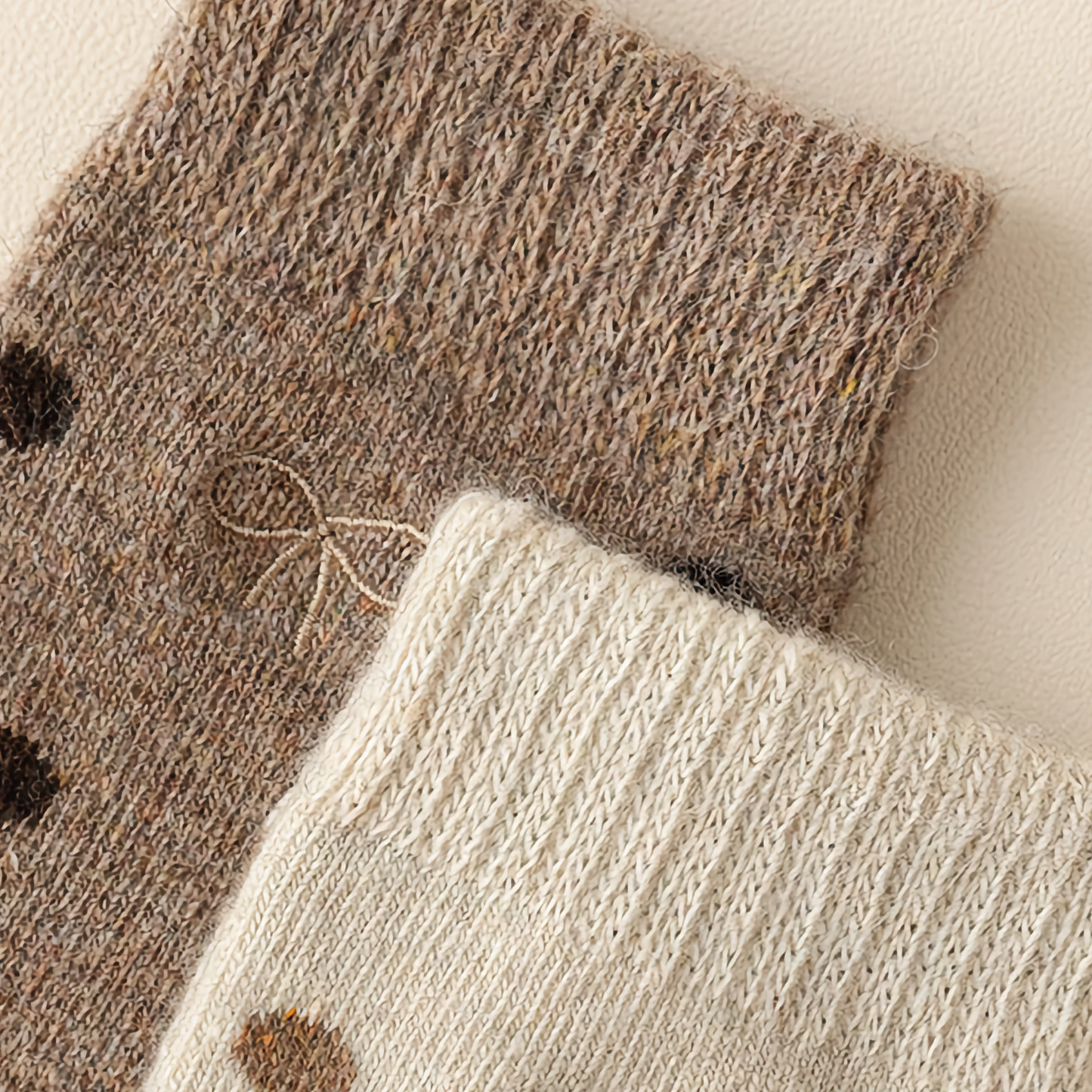 Winter Wool Bow Embroidery Socks