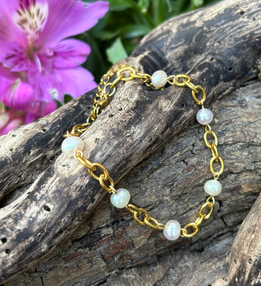 18ct Gold Plated Fresh Water Pearl Bracelet OR8