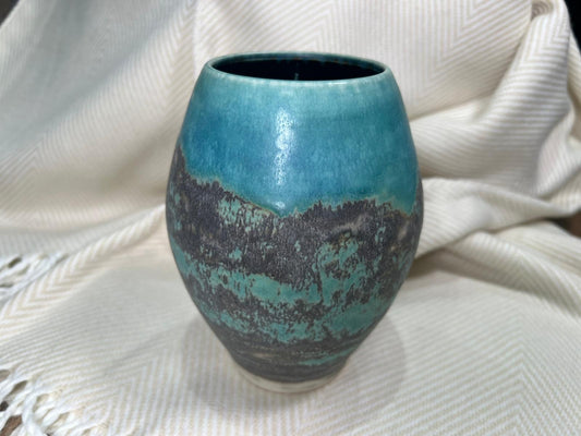 CE16 - Handmade Vase