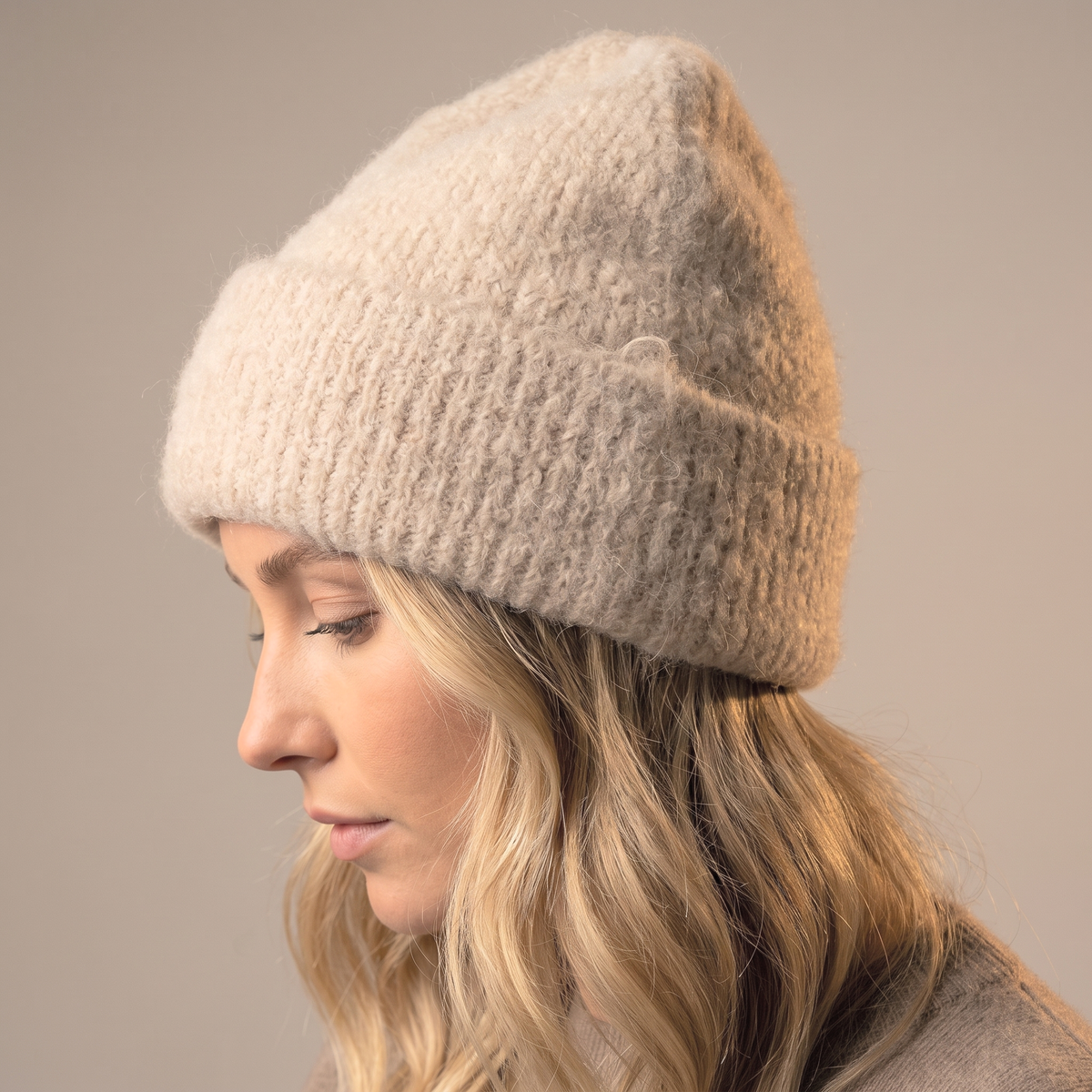 Textured Beanie Hat in Beige: One Size