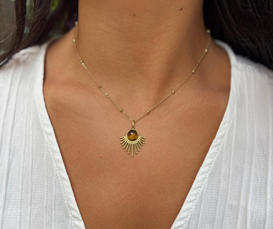 18ct Gold Plated Tiger's Eye Feather Pendant Necklace OR40