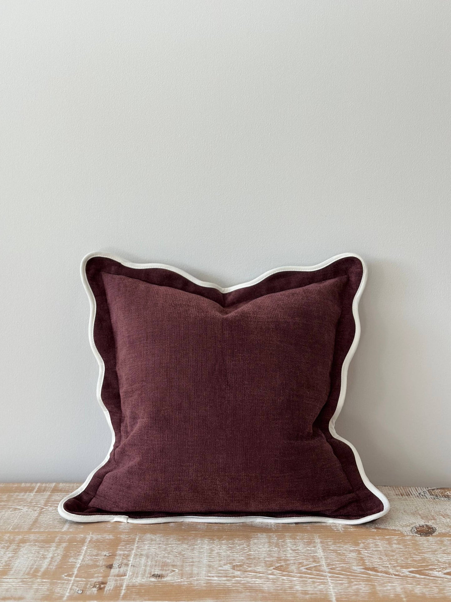 Chloe Plum Scalloped 45x45cm - Linen Blend