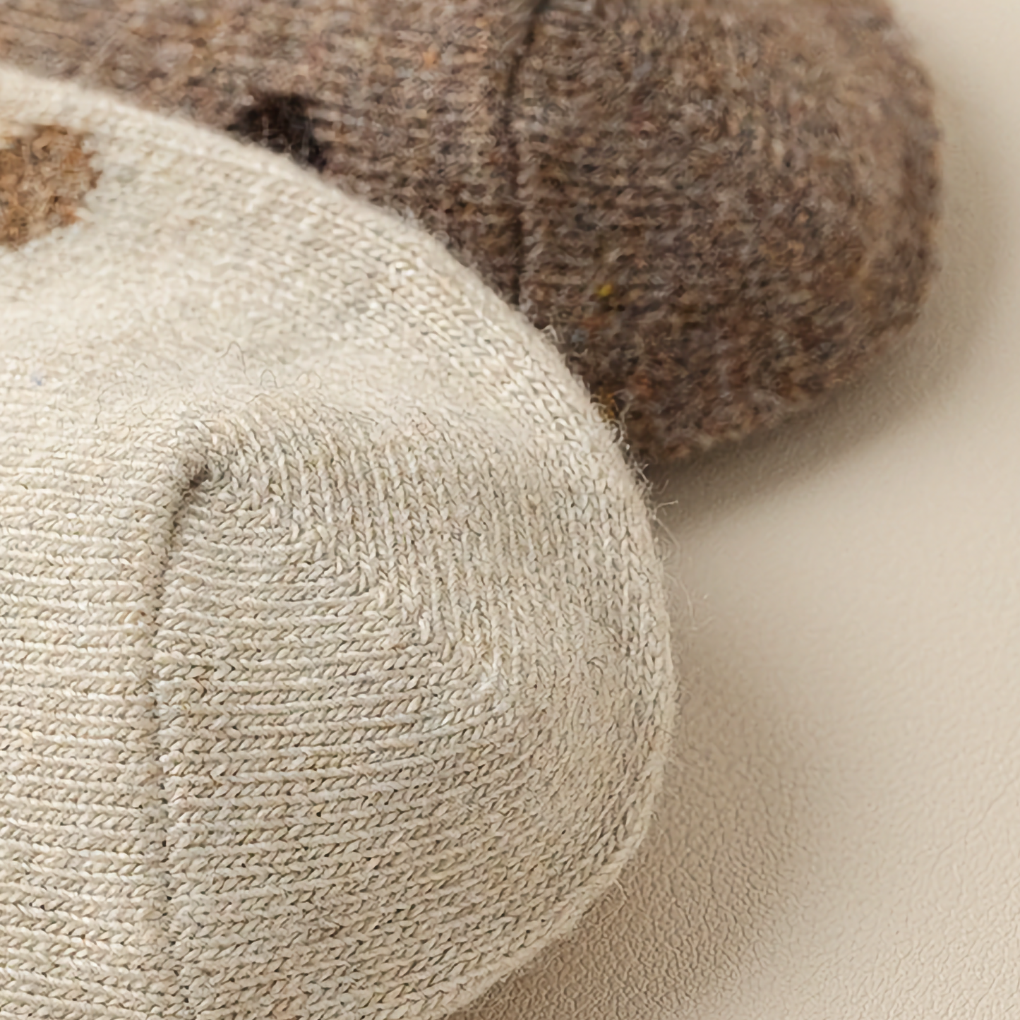 Winter Wool Bow Embroidery Socks