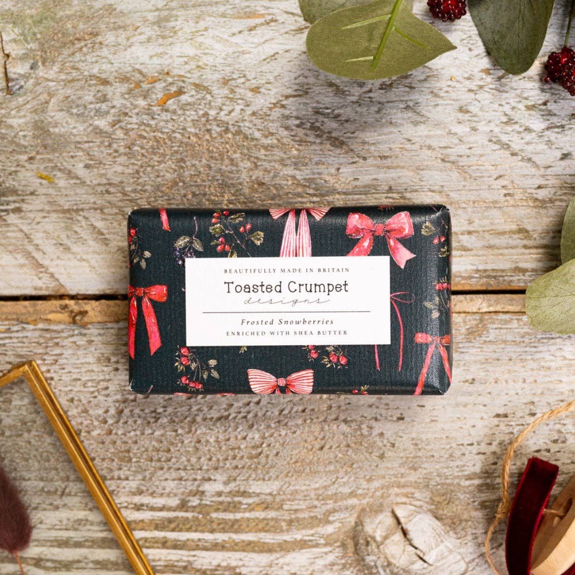 Frosted Snowberries Soap (Bows & Berries)