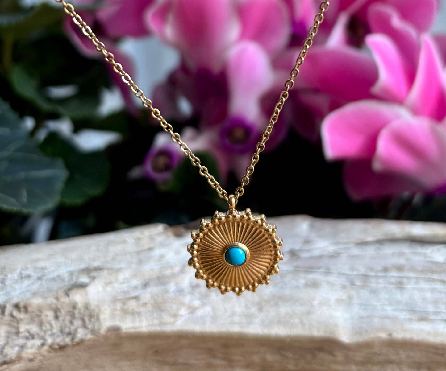 18ct Gold Plated Turquoise Sun Disc Pendant Necklace OR62