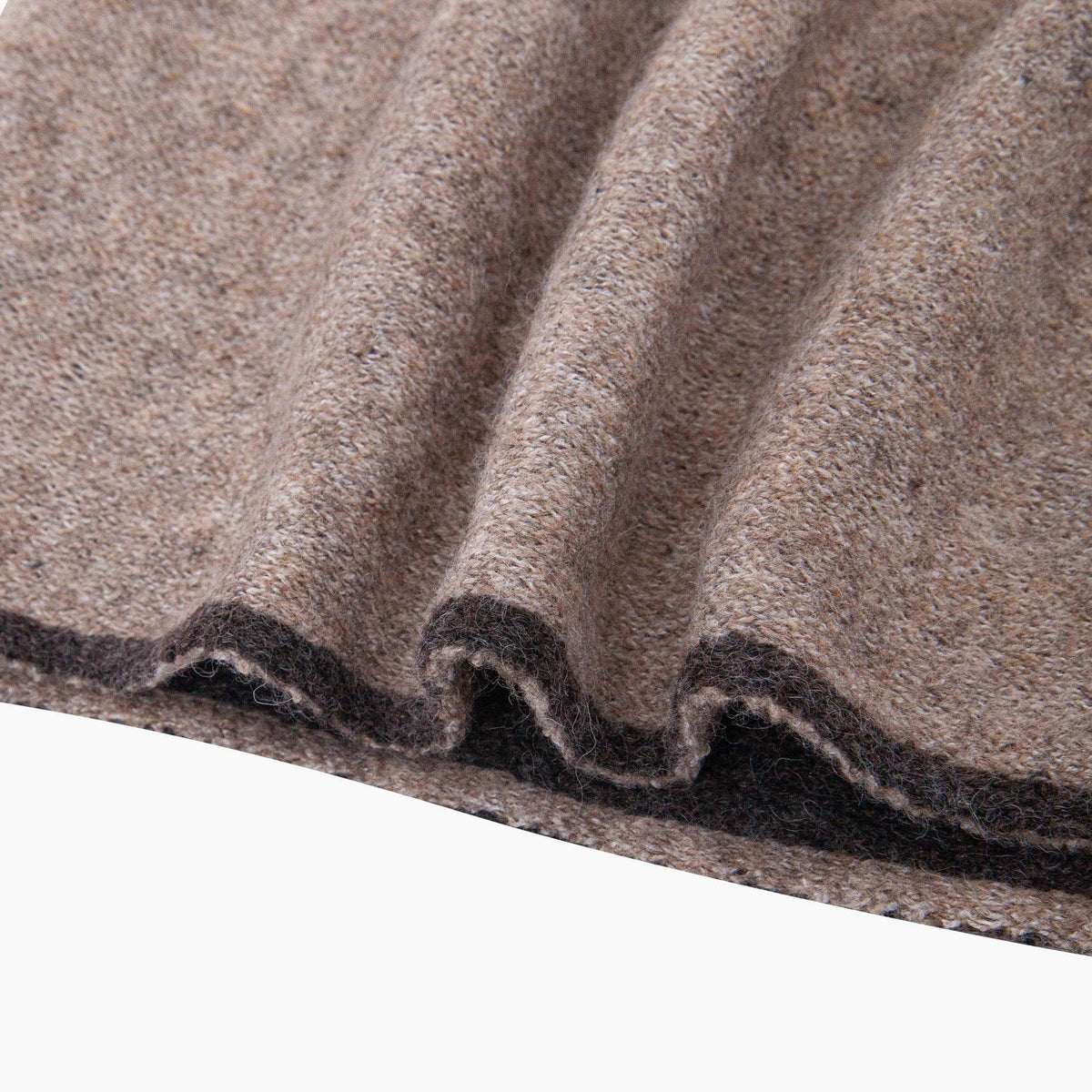 Contrast Trim Triangle Heavyweight Scarf in Beige/Brown: One Size