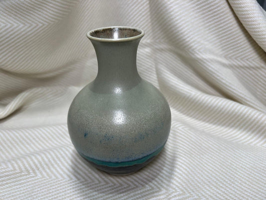 CE18 - Handmade Vase