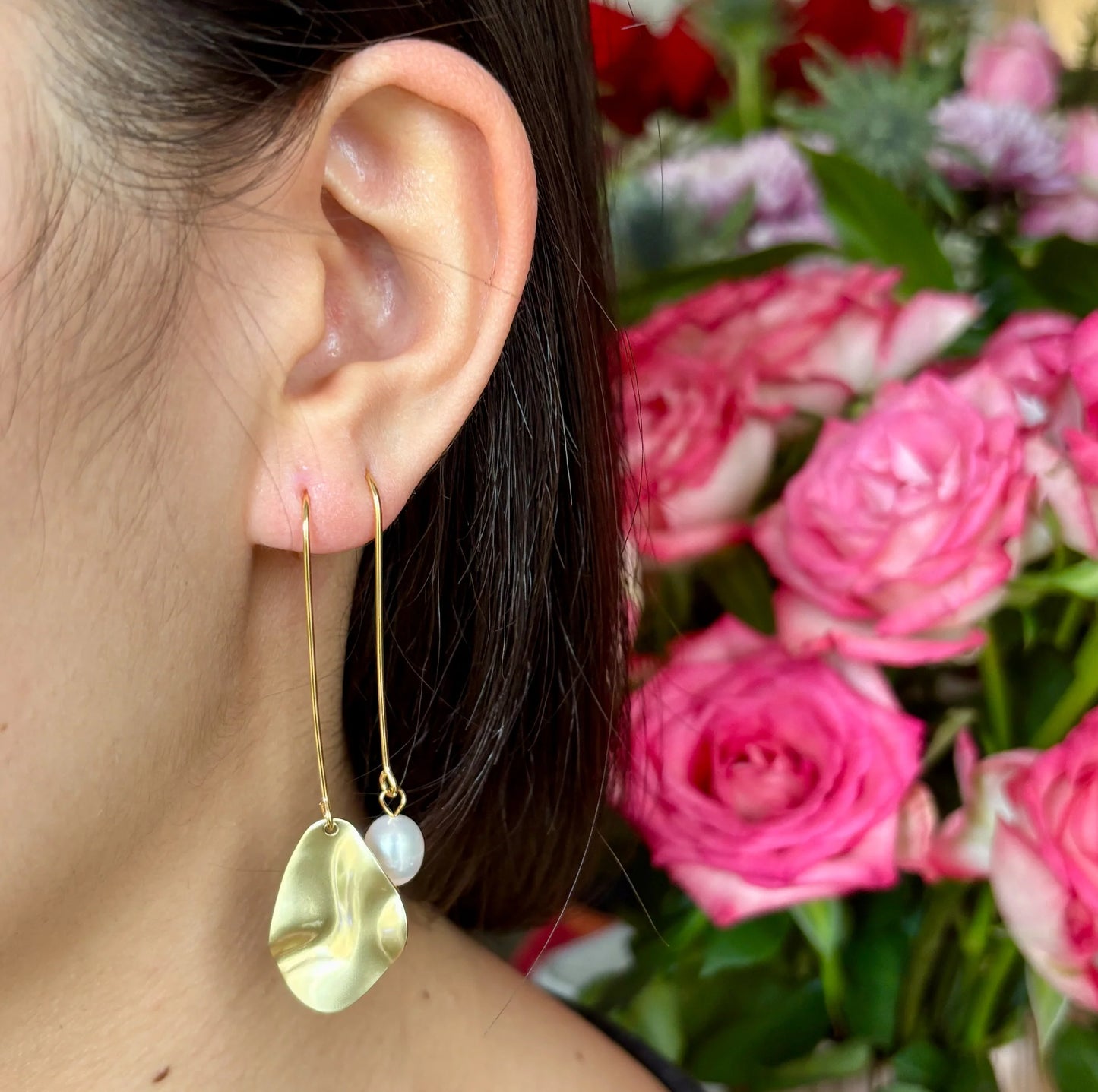 14ct Gold Plated Mismatched Pearl Leaf Earrings OR24