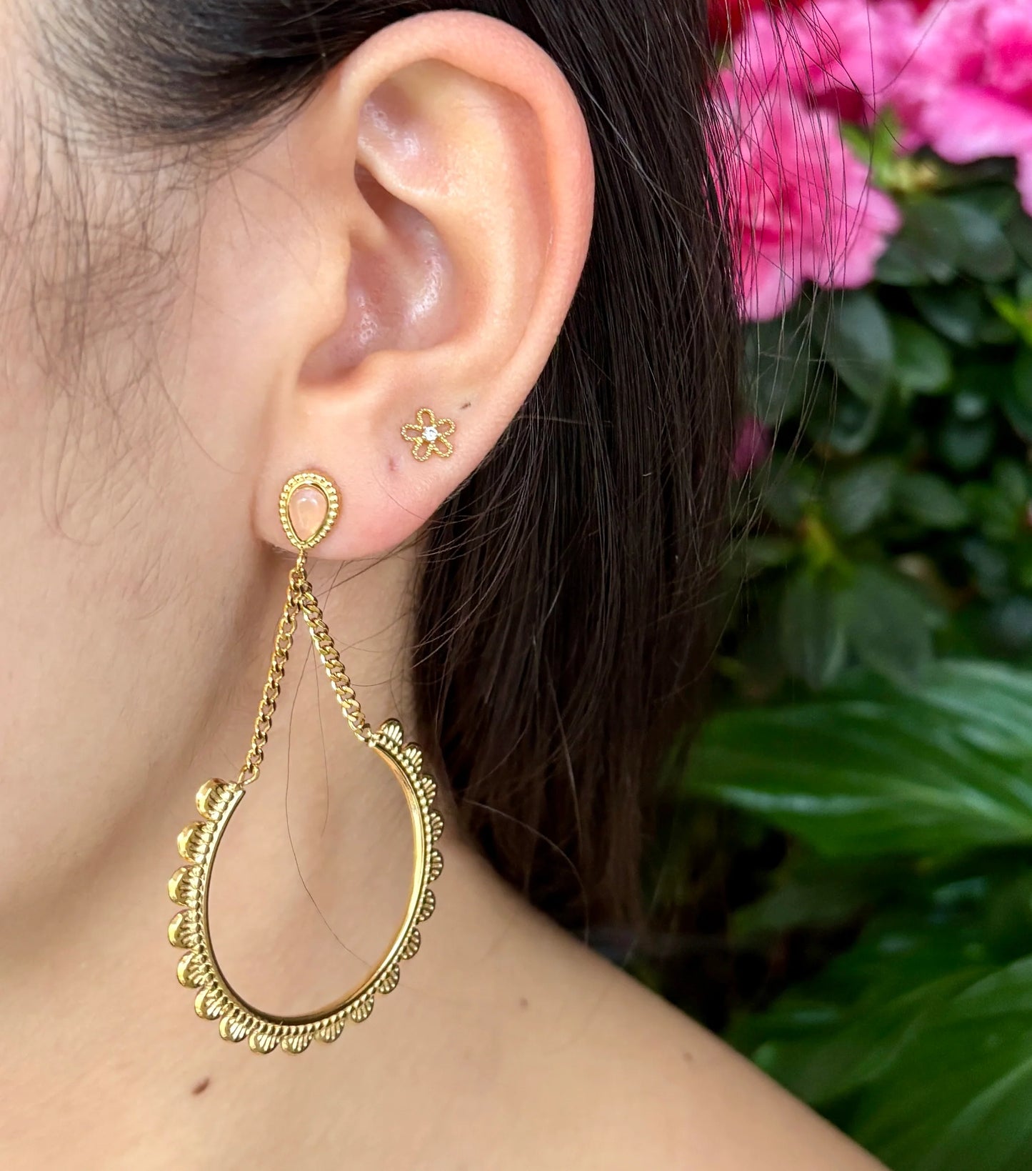 18ct Gold Plated Pink Cats Eye Lace Trim Earrings OR26