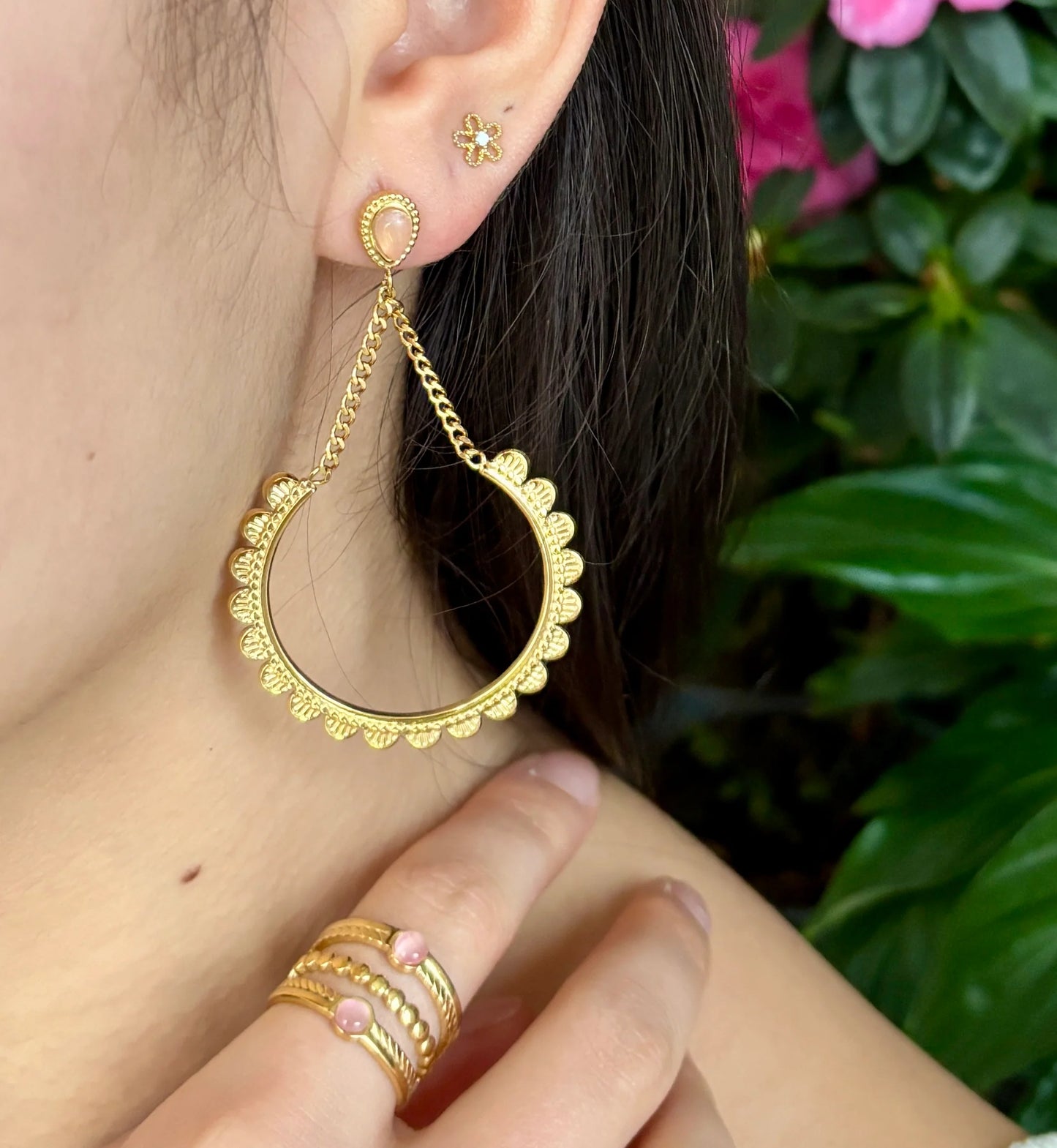 18ct Gold Plated Pink Cats Eye Lace Trim Earrings OR26