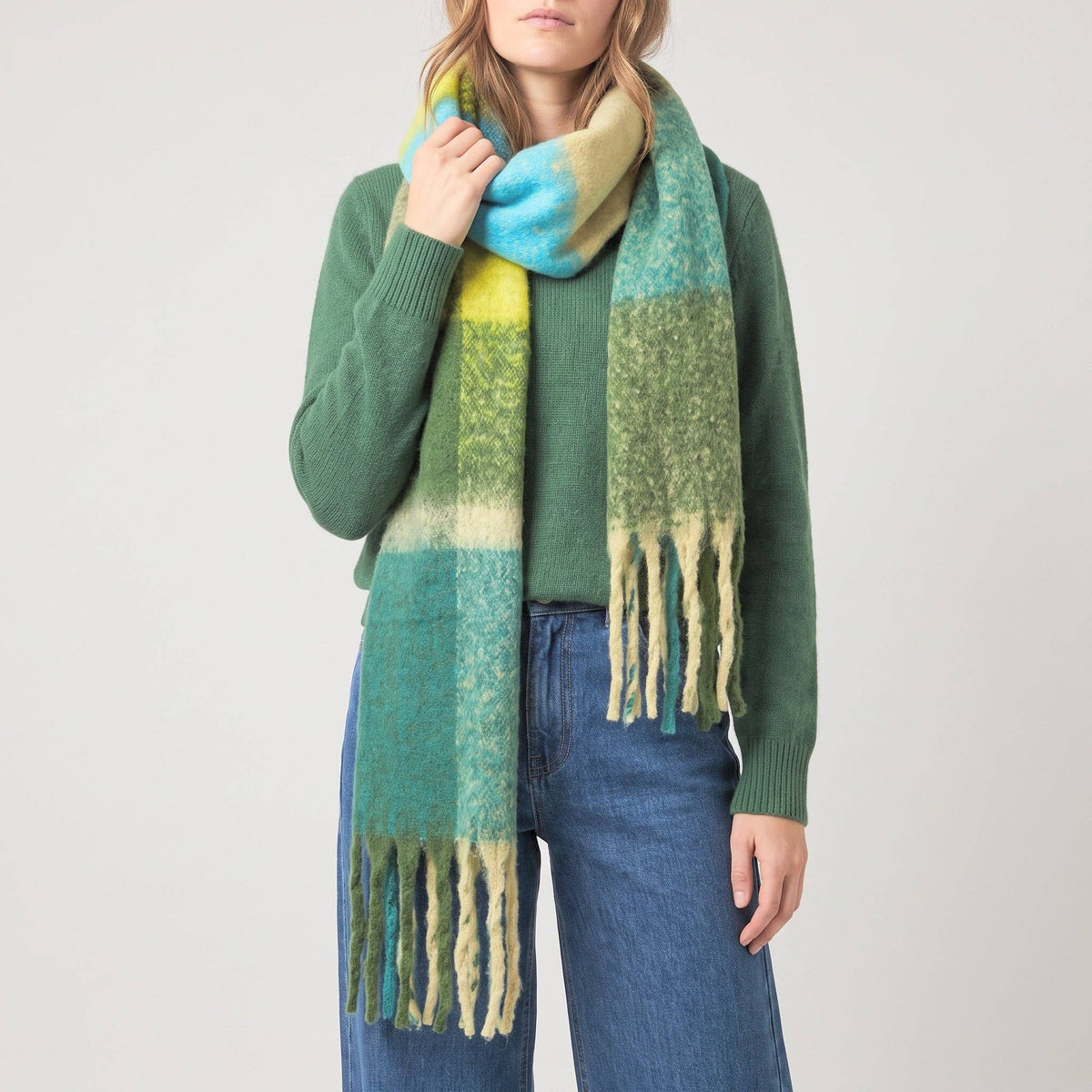 Yara Green Square Colour Block Heavyweight Scarf: One-size