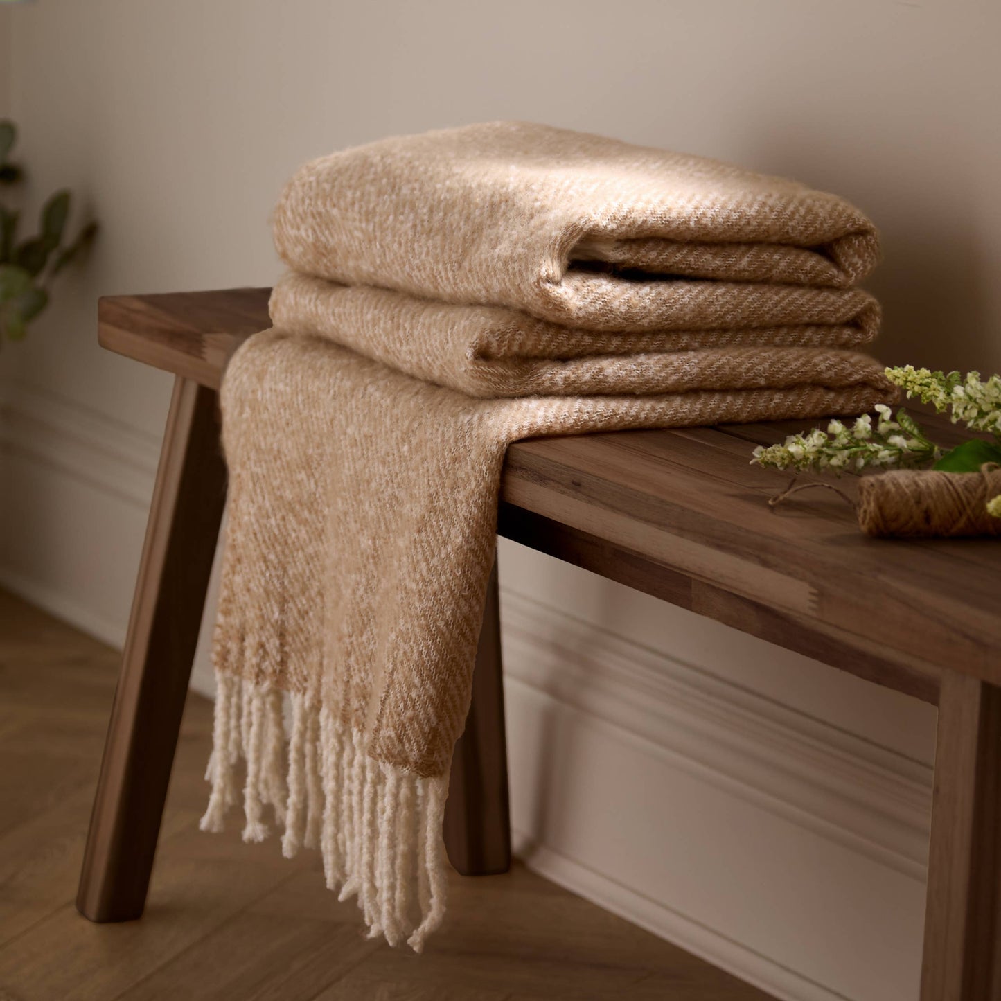 Isla Woven Tasselled Natural 130 x 180cm
