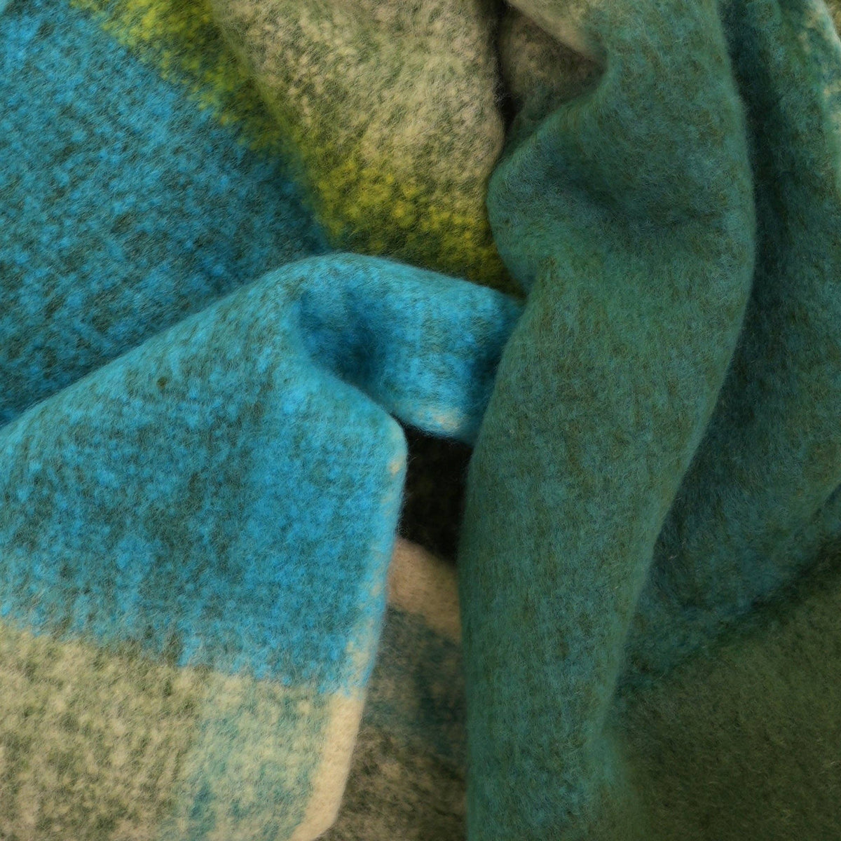 Yara Green Square Colour Block Heavyweight Scarf: One-size