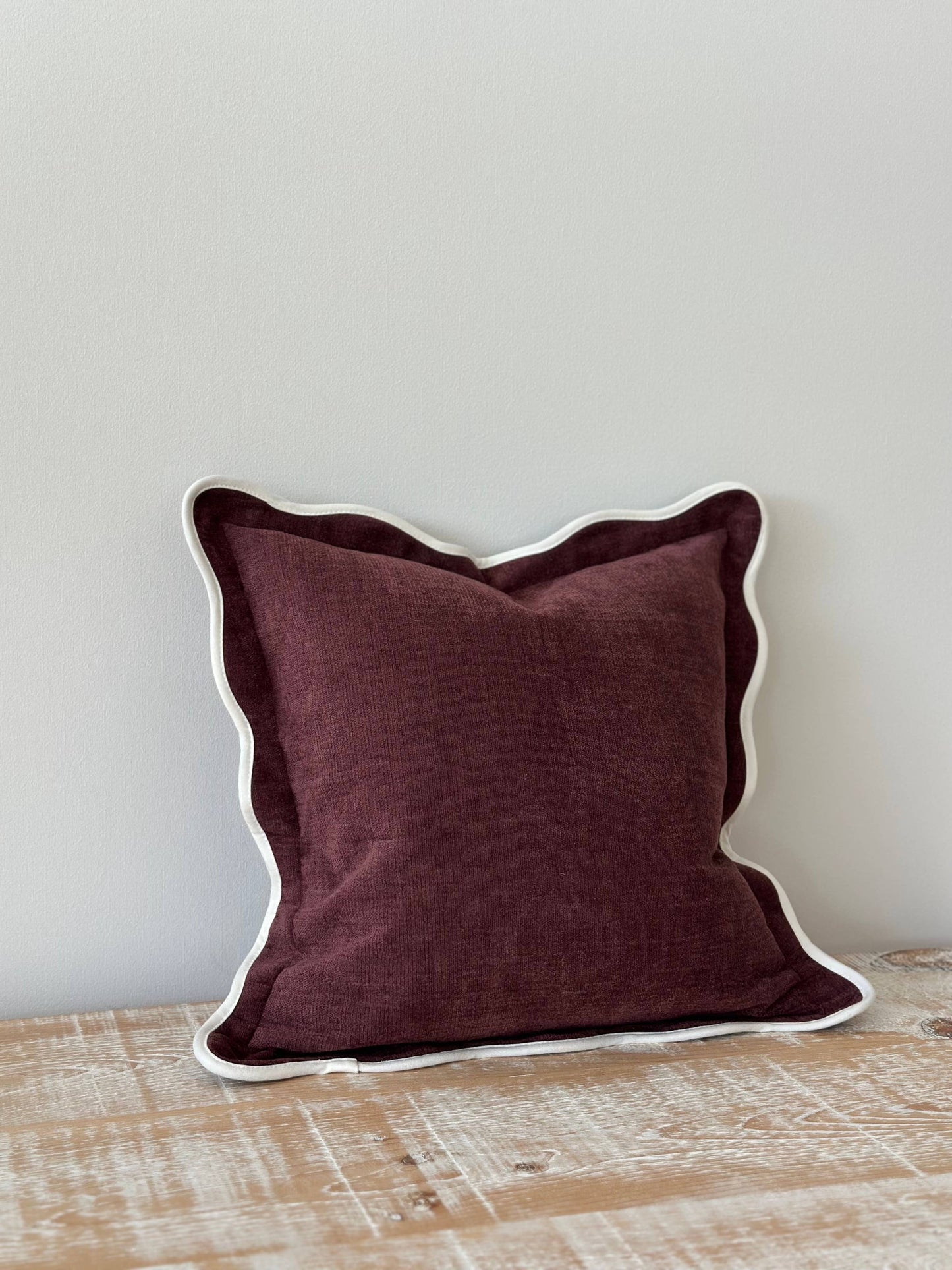 Chloe Plum Scalloped 45x45cm - Linen Blend