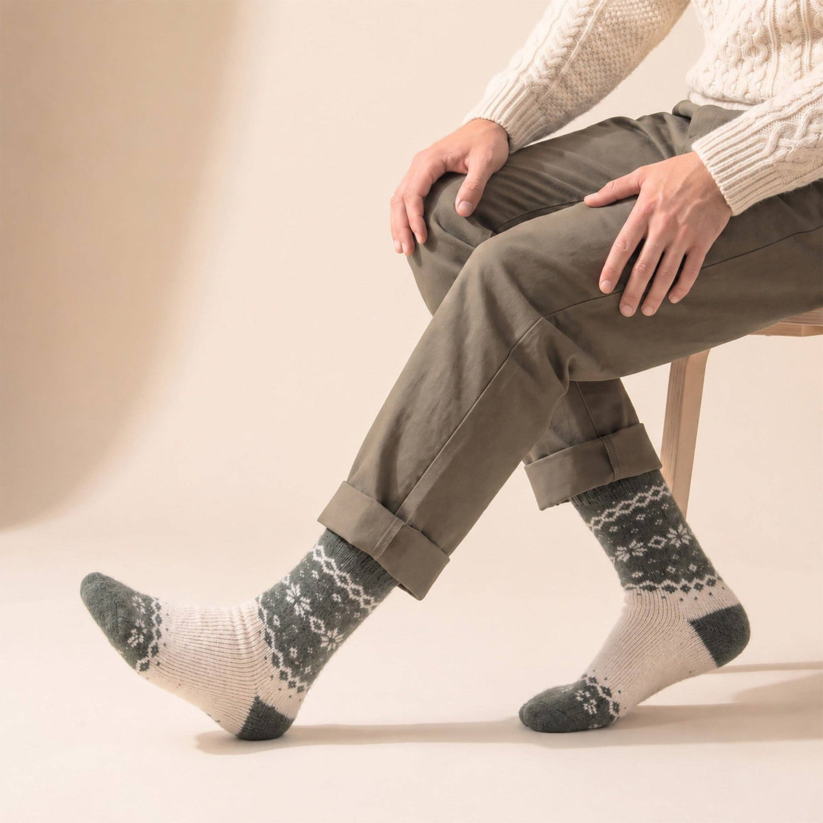 Cream/Green Nordic Snowflake Wool Socks: One Size