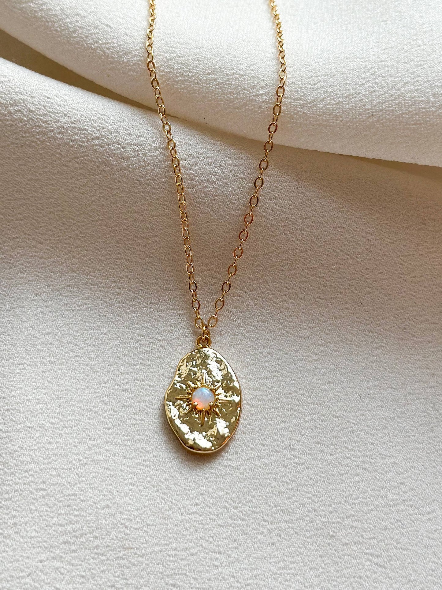 Belle - 18k Gold Opal Hammered Pendant Necklace - EG3