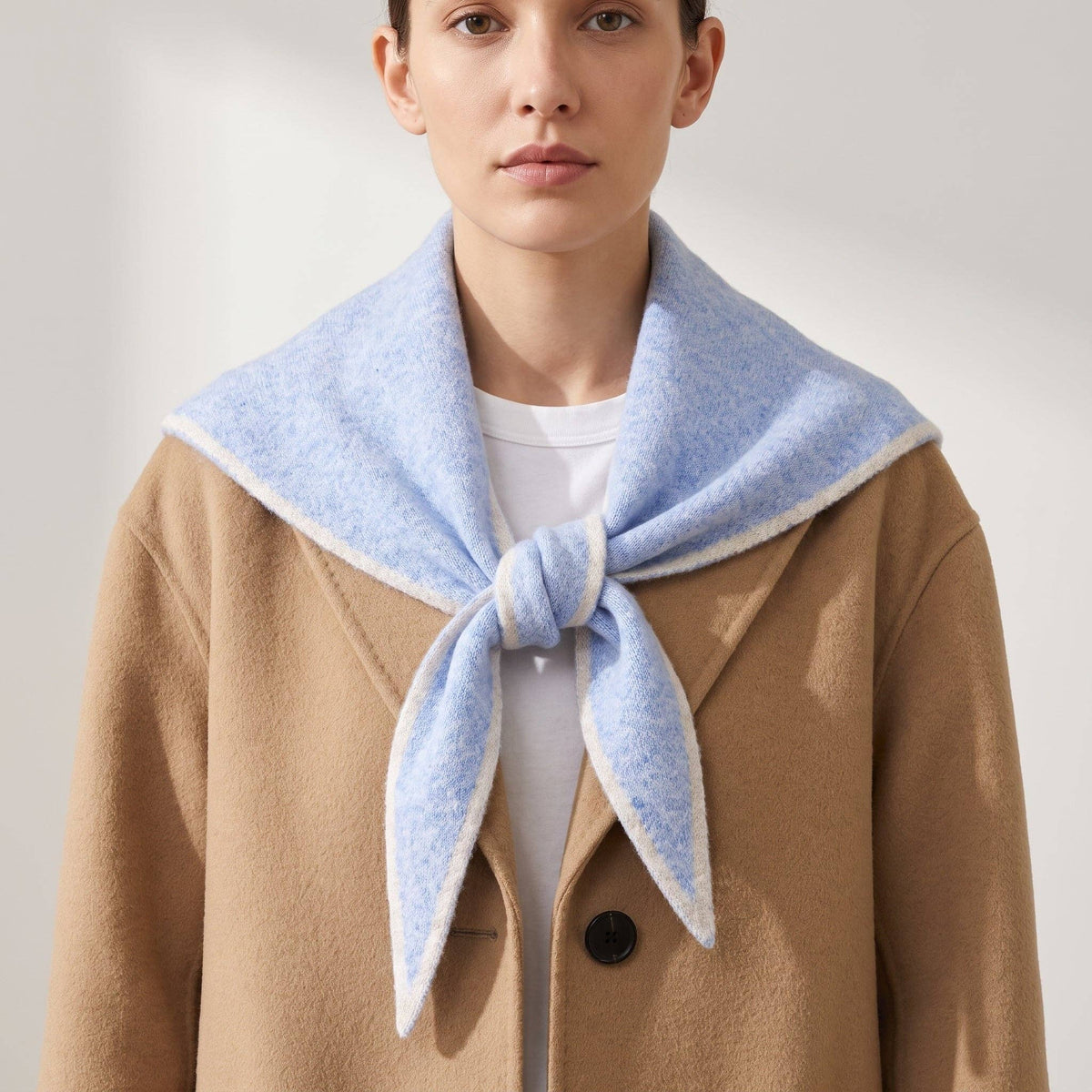 Contrast Trim Triangle Scarf in Light Blue/Cream: One Size