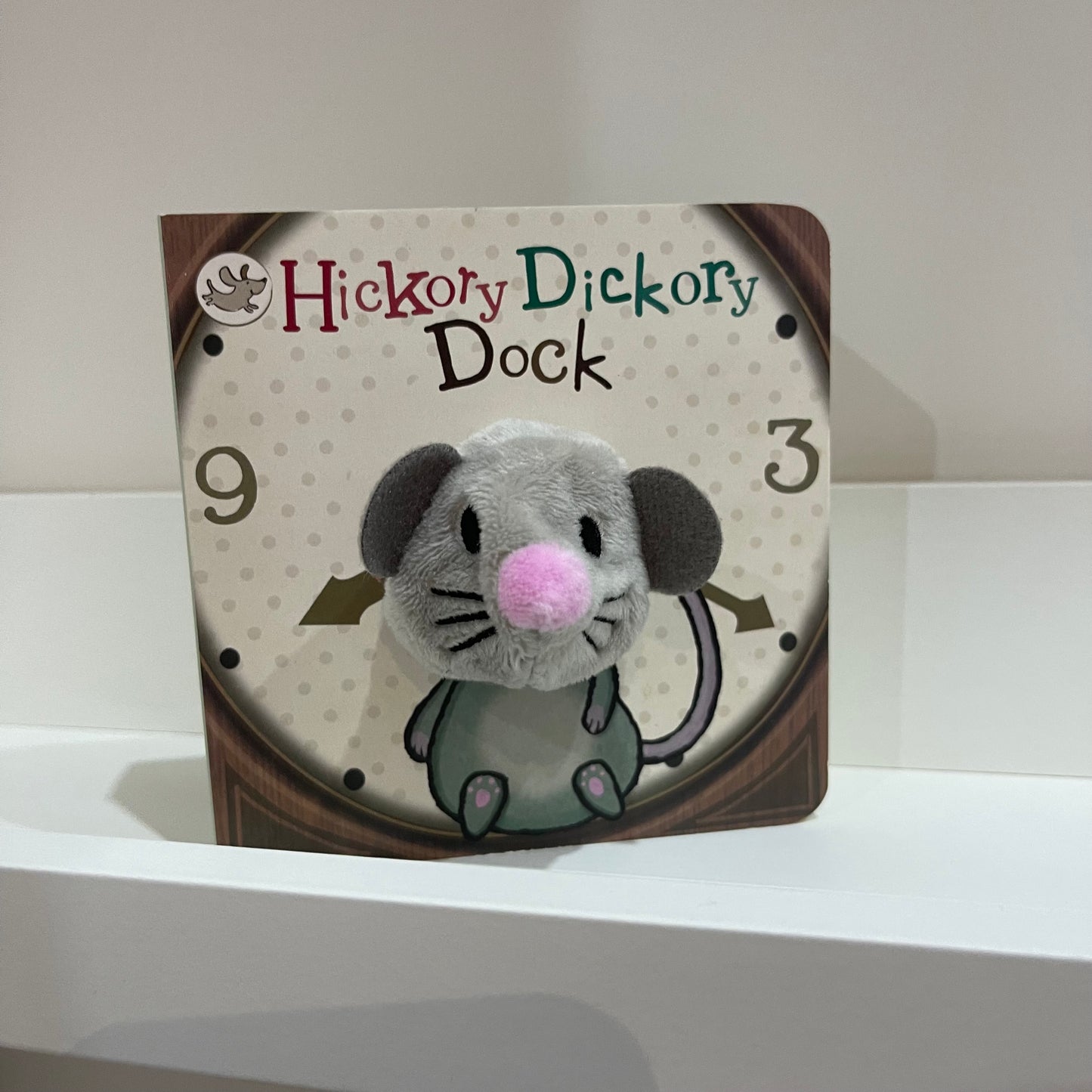 Hickory Dickory Dock Finger Puppet Book